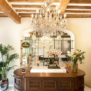 Bed & Breakfast Dimora Deco